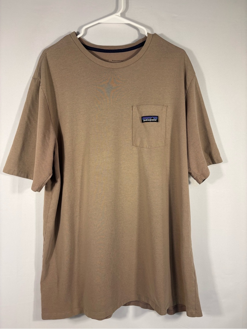 Patagonia P-6 Logo Pocket Tee Tan Responsibili-Tee Organic Cotton Size XL